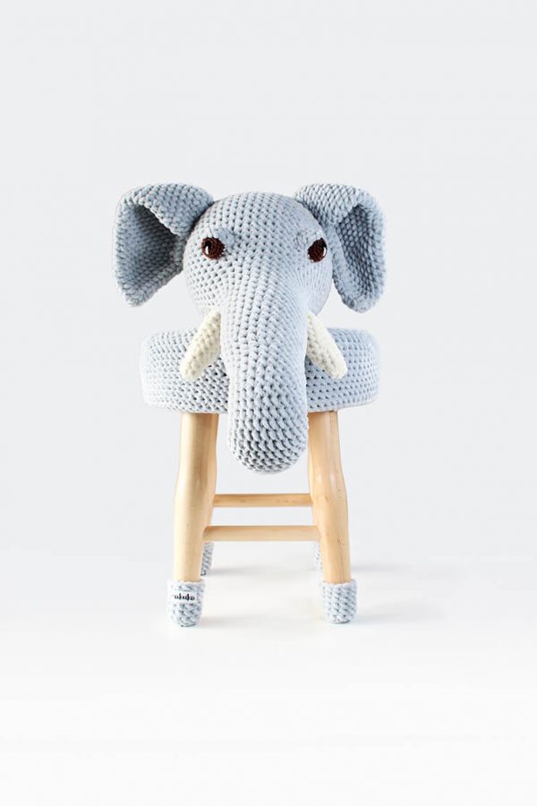 makuka - háčkovaná taburetka slon