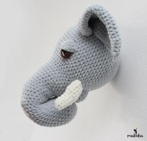 hackovana hlava slon